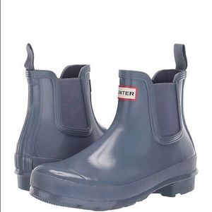 NWT Hunter Chelsea Boots-High Gloss-Gull Grey